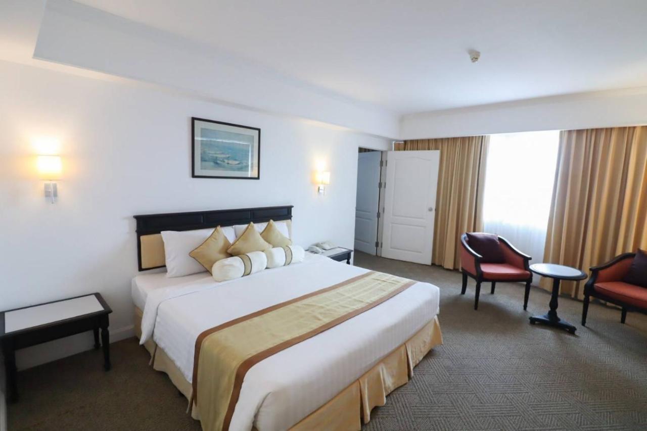 Hua Hin Grand Hotel And Plaza - Sha Extra Plus Quarto foto