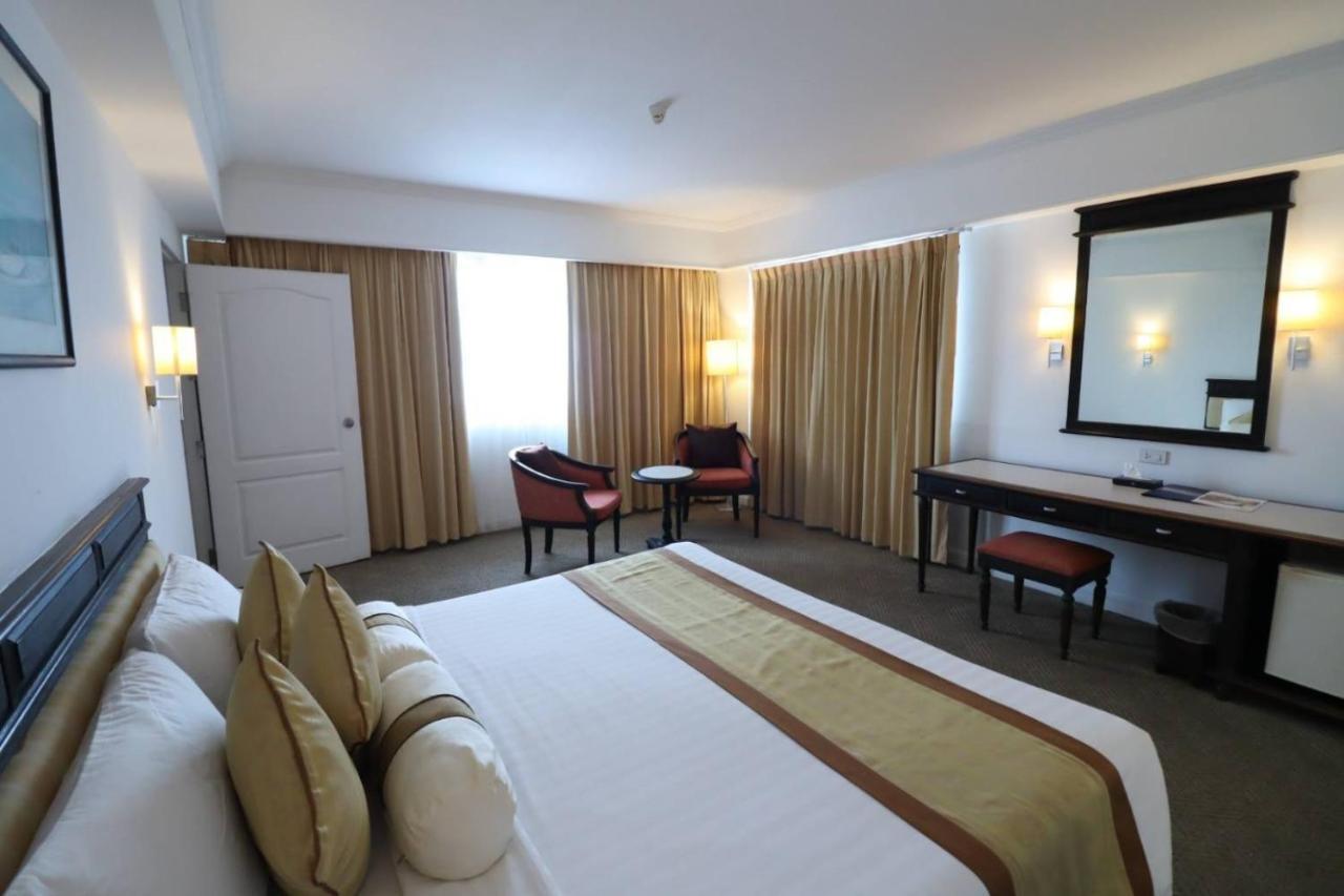 Hua Hin Grand Hotel And Plaza - Sha Extra Plus Quarto foto